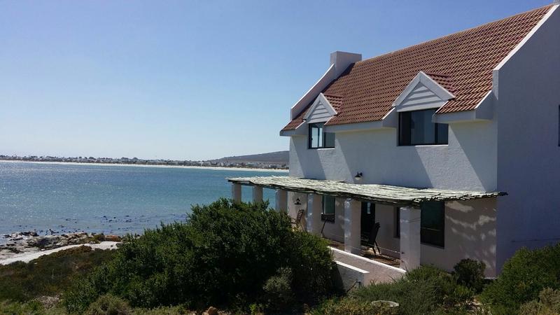 To Let 3 Bedroom Property for Rent in Britannia Bay Western Cape